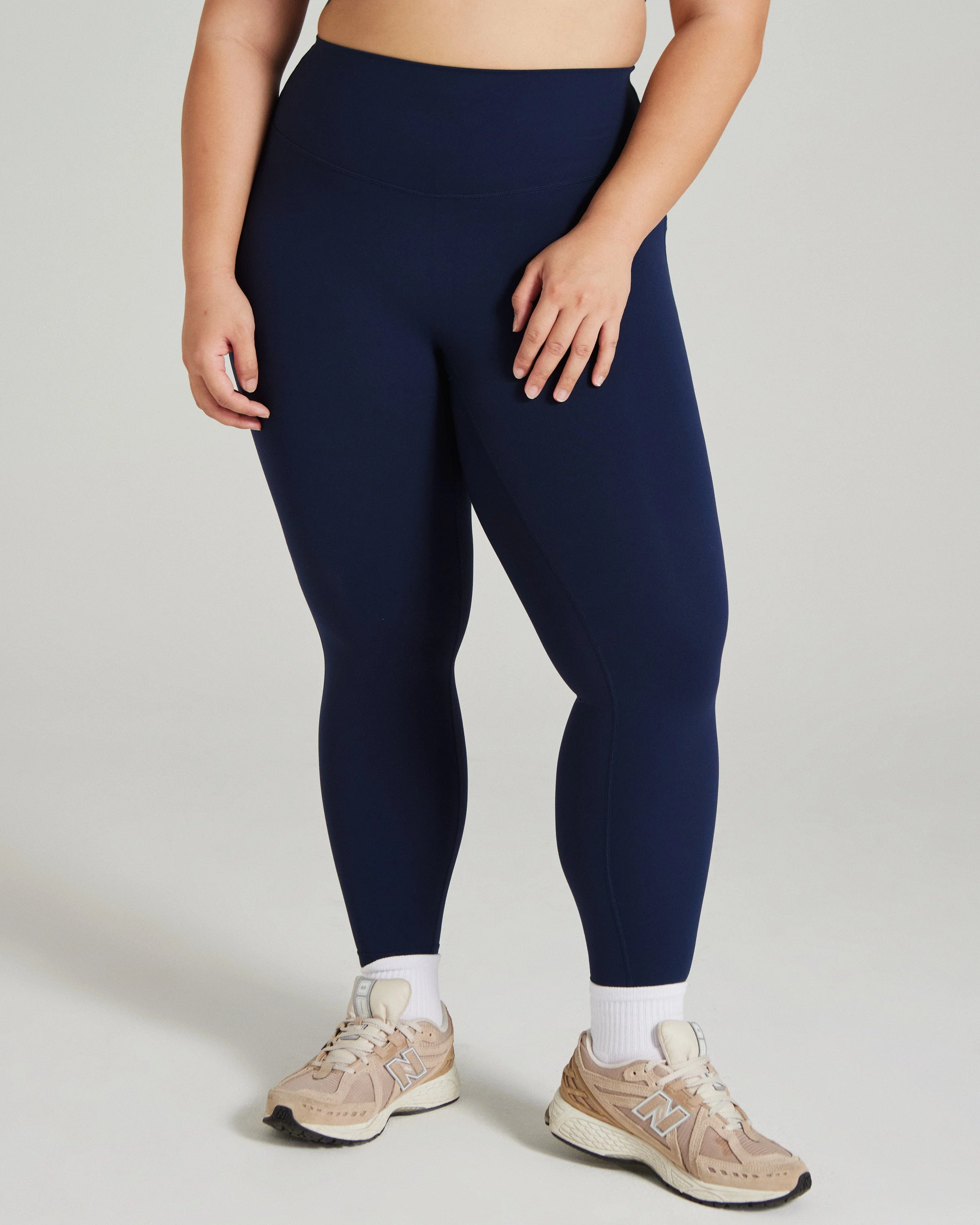 Contour Classic Leggings (Full 24") in Dive - Image 3