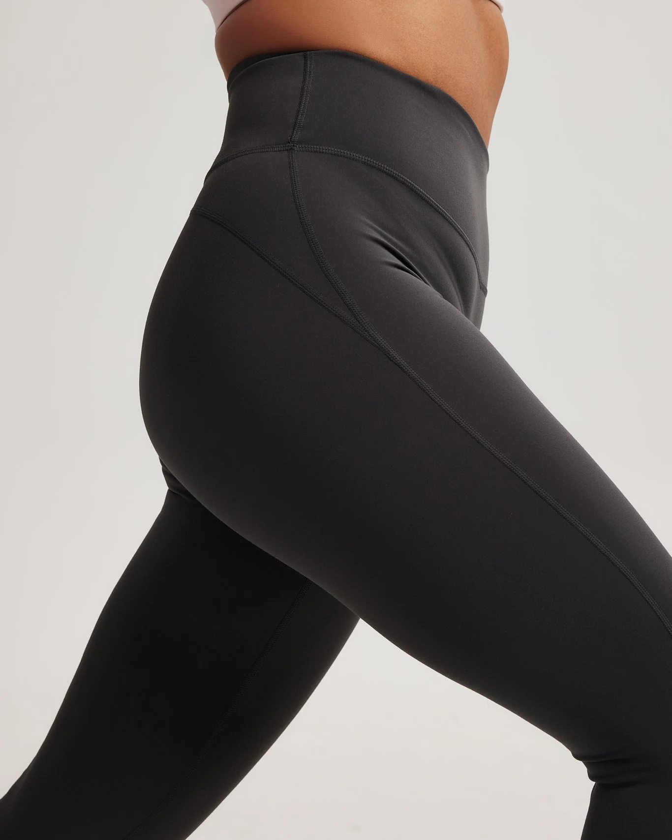 Contour Classic Leggings (Full 24") in Stepper - Image 3
