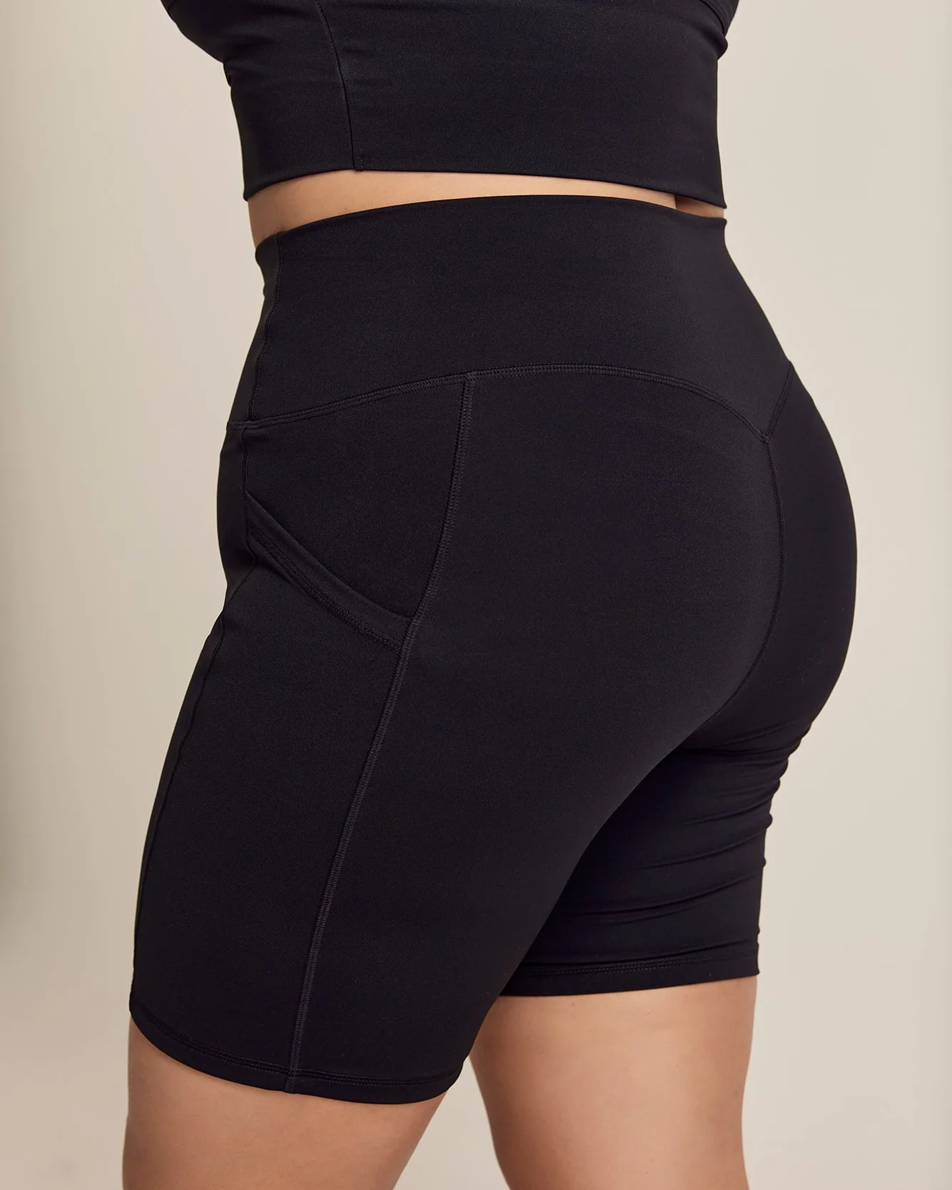 Pocket Shorts (Biker 6") in Black Sesame - Image 5