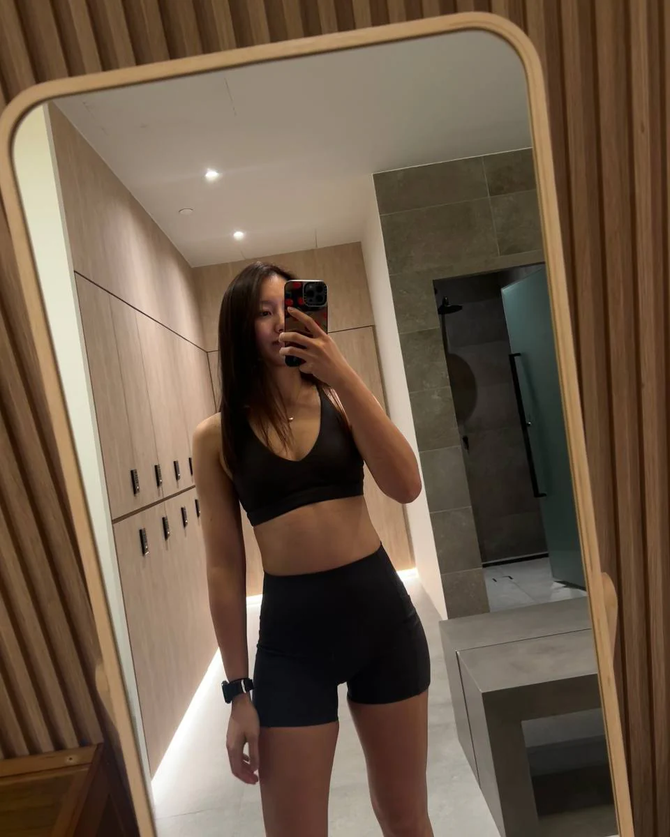 V Plunge Bra 2.0 in Dive - Image 5